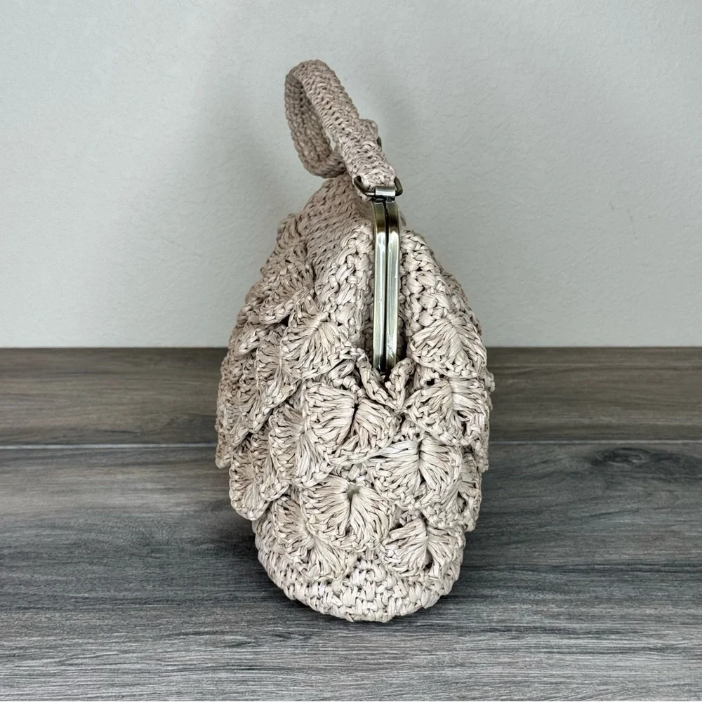 Patricia Nash Scalloped Raffia Collection Natural White Laureana Frame Satchel - Picture 4 of 16